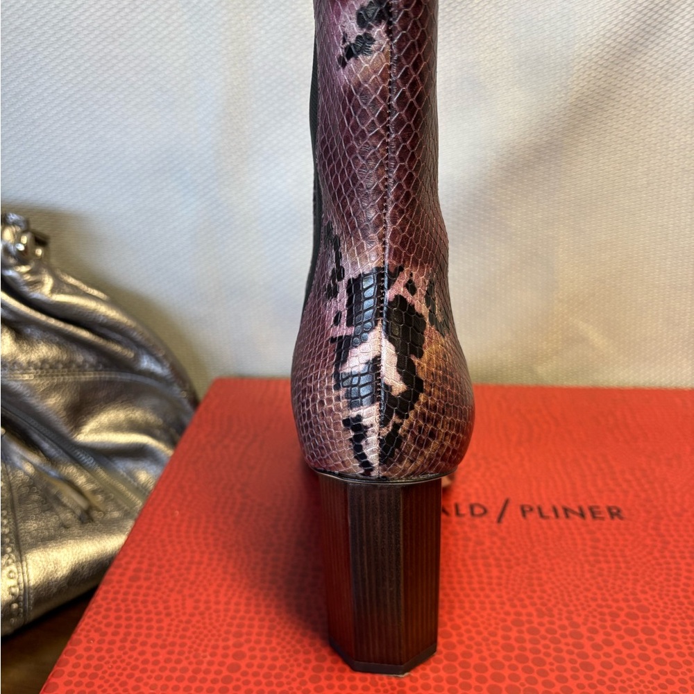 💜🐍Donald J. Pliner Plum and Black Python Leather Hexagon Heeled Boots🐍💜 - Picture 2 of 4